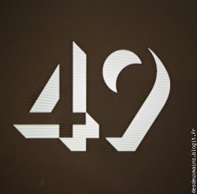 1 /  7 X 7 . . . Ma gni fi que !