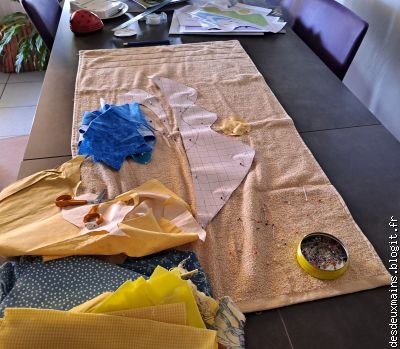 1 / Montagne de papier  . . .