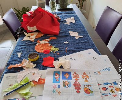 2 / Devant de piste pour le clown. . .